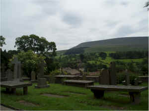 pendle from downham churchyard2.jpg (407721 bytes)