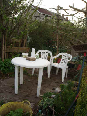 tea on the terrace.JPG (790956 bytes)