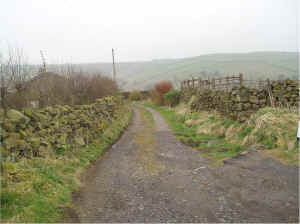 01.typical moorland lane.jpg (510029 bytes)
