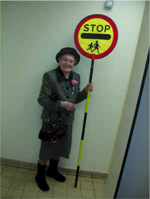 10.Mum the new Traffic Warden.jpg (125254 bytes)