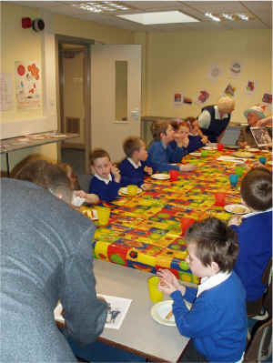 25.Mum has tea with the Achievers.jpg (201072 bytes)
