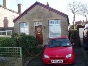 81.Hodgsons Bungalow next door.jpg (203939 bytes)