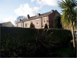 82.Dysons house above.jpg (171848 bytes)