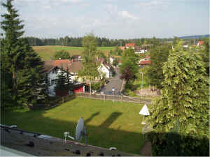 299.Ruhetag 20 Jun - early morning from the flat.jpg (220924 bytes)