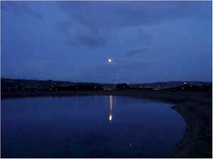 moon3.jpg (486709 bytes)