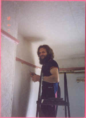decorating.jpg (89253 bytes)