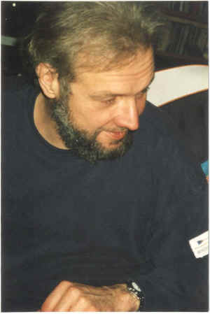 studious 1.jpg (59907 bytes)